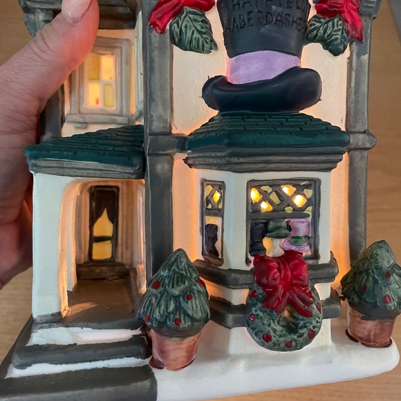 1997 Dickens Collectables Towne Series Hatfield Haberdashery Christmas Village - Picture 7 of 15